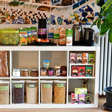 Fabrizzios Terrace Hostel Barcelona Ngoại thất bức ảnh