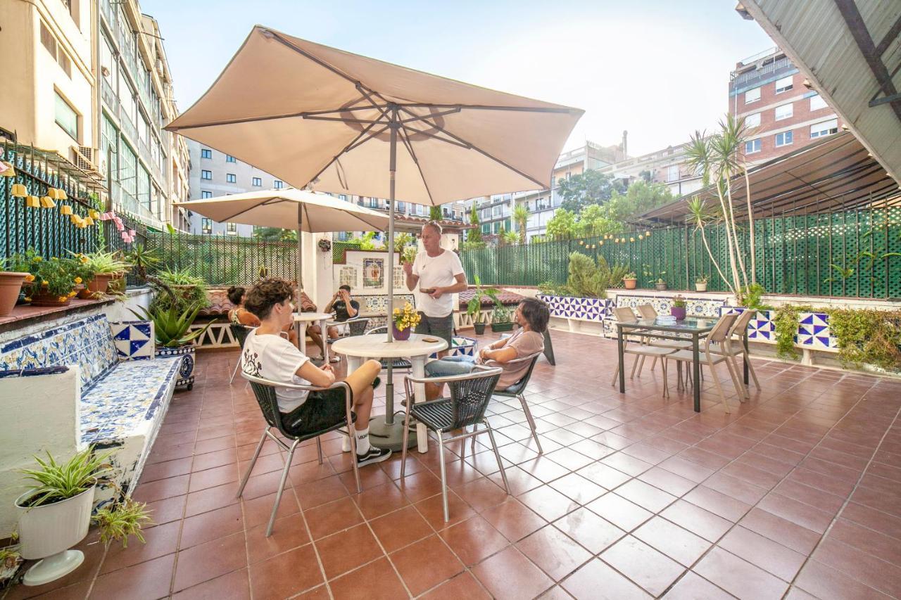 Fabrizzios Terrace Hostel Barcelona Ngoại thất bức ảnh
