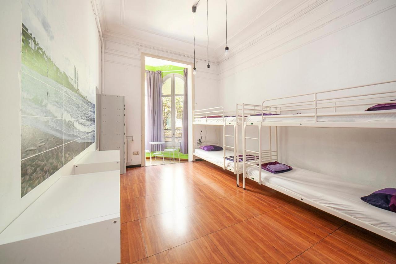 Fabrizzios Terrace Hostel Barcelona Ngoại thất bức ảnh
