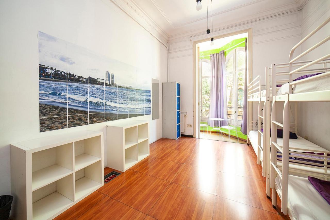 Fabrizzios Terrace Hostel Barcelona Ngoại thất bức ảnh