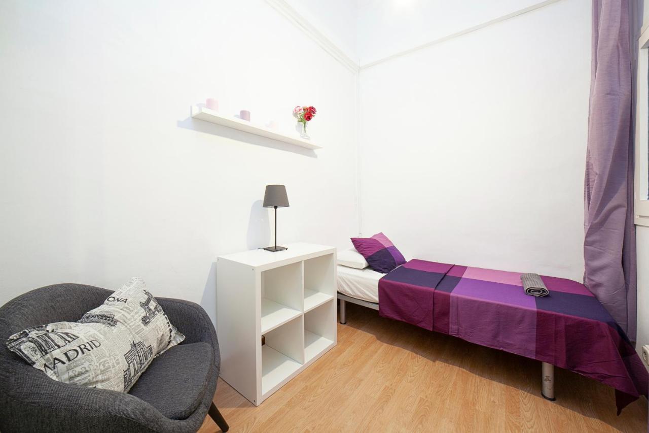 Fabrizzios Terrace Hostel Barcelona Phòng bức ảnh