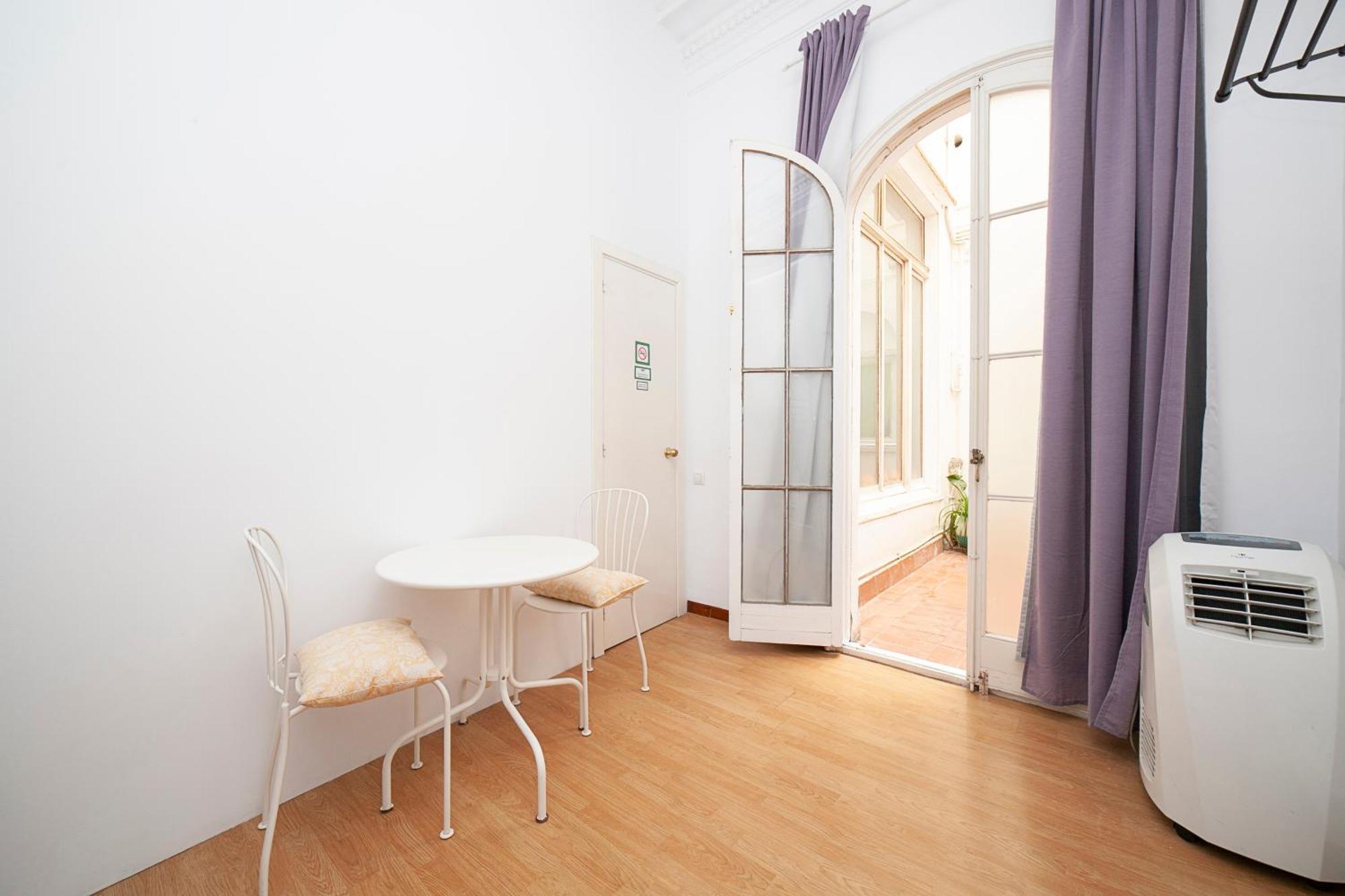 Fabrizzios Terrace Hostel Barcelona Phòng bức ảnh
