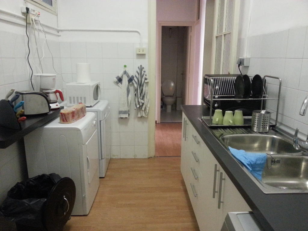 Fabrizzios Terrace Hostel Barcelona Ngoại thất bức ảnh