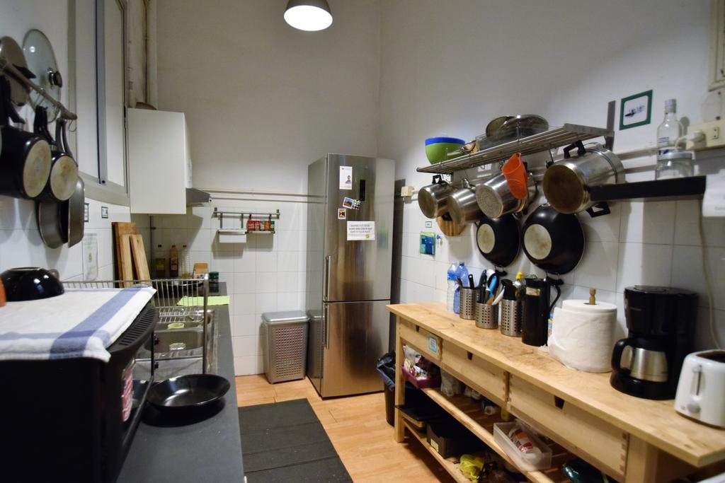 Fabrizzios Terrace Hostel Barcelona Ngoại thất bức ảnh